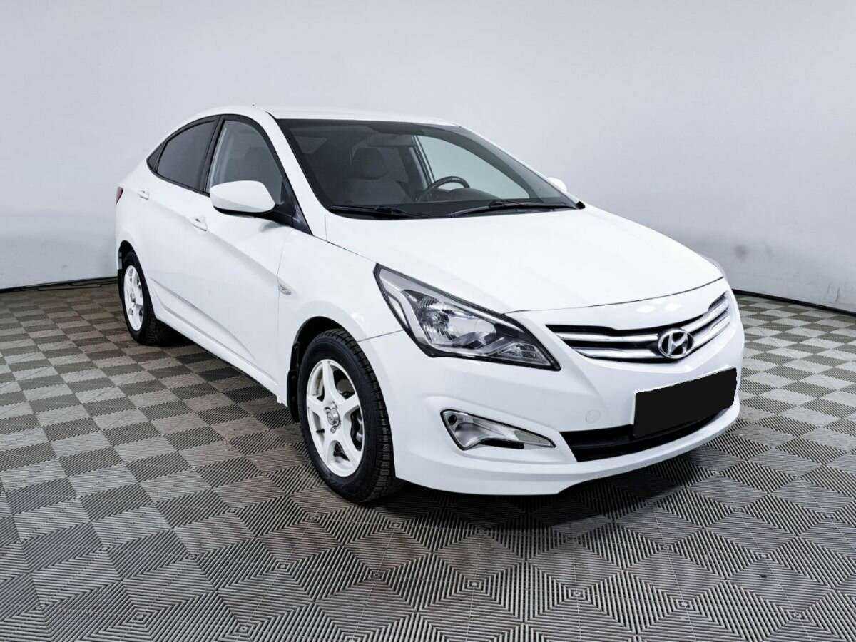 Hyundai Solaris с пробегом — 2016 год. Фото: #2