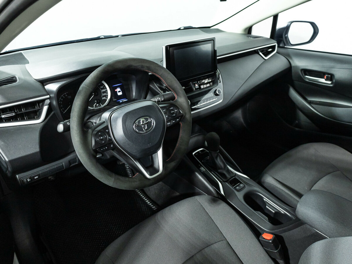 Toyota Corolla с пробегом — 2022 год. Фото: #10