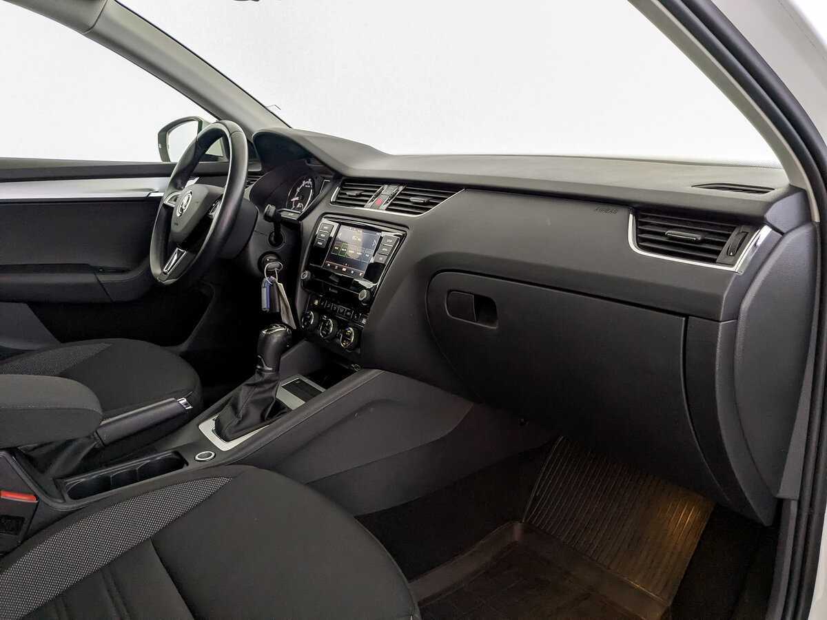Skoda Octavia с пробегом — 2018 год. Фото: #10