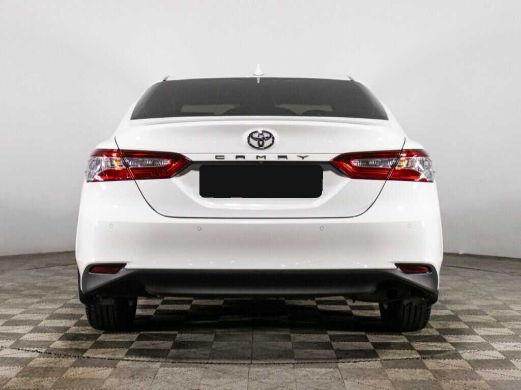 Toyota Camry с пробегом — 2021 год. Фото: #5