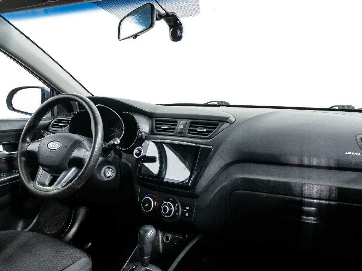 Kia Rio с пробегом — 2012 год. Фото: #8