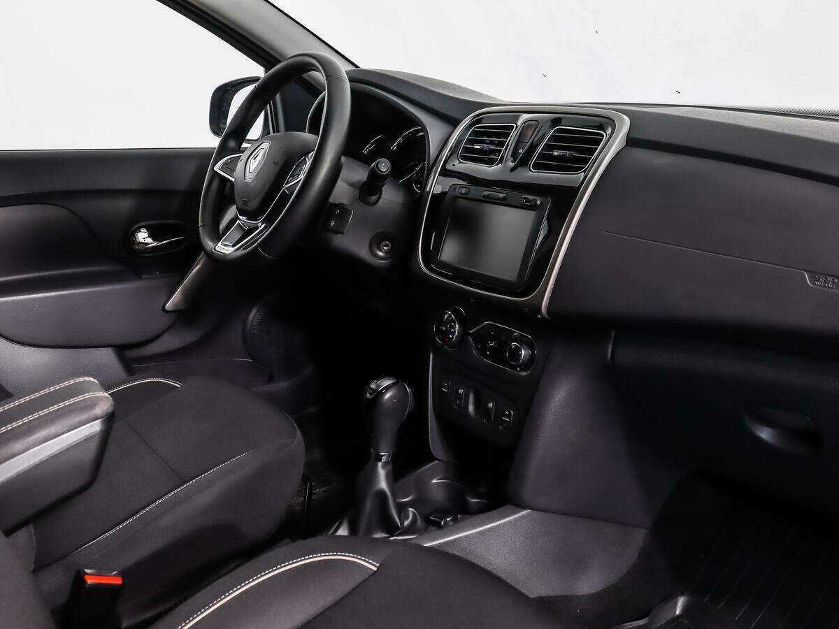 Renault Sandero с пробегом — 2020 год. Фото: #10