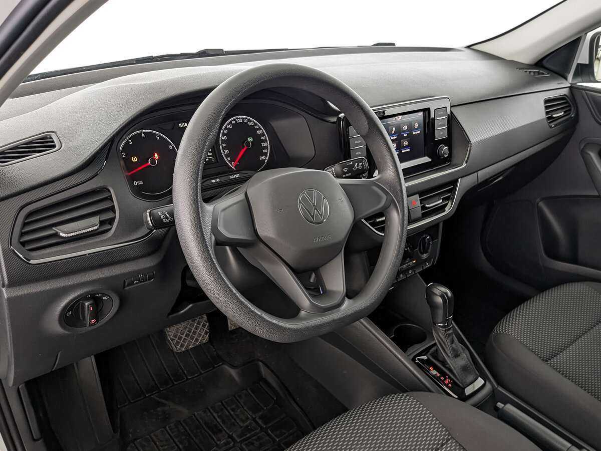 Volkswagen Polo с пробегом — 2020 год. Фото: #10