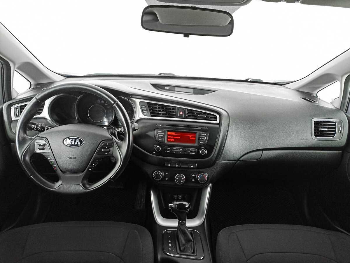Kia Ceed с пробегом — 2017 год. Фото: #11