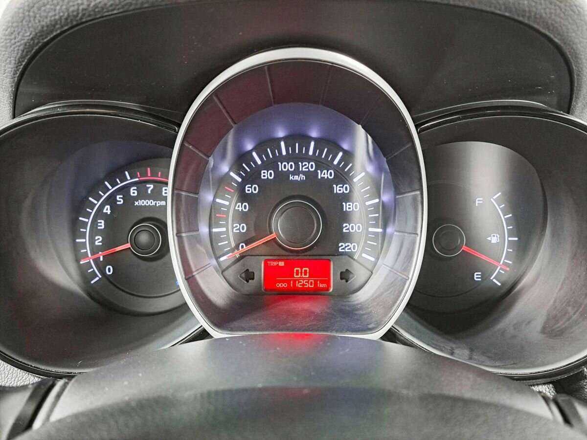 Kia Rio с пробегом — 2014 год. Фото: #10