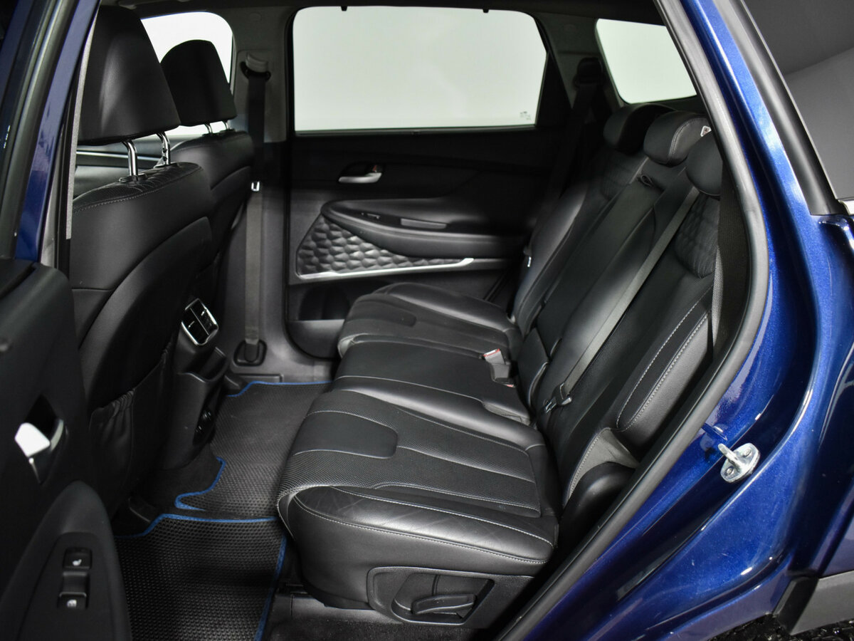 Hyundai Santa Fe с пробегом — 2019 год. Фото: #10