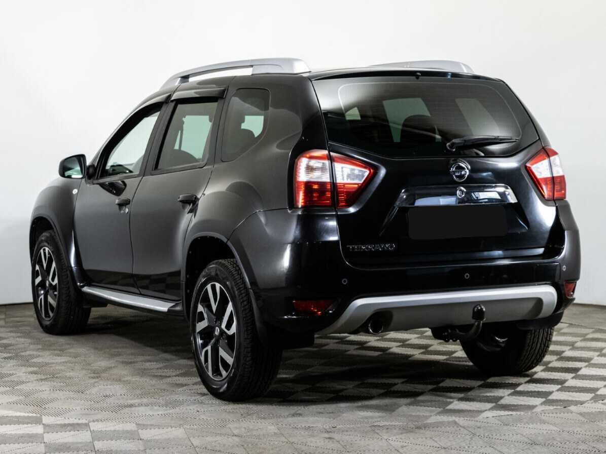Nissan Terrano с пробегом — 2015 год. Фото: #6