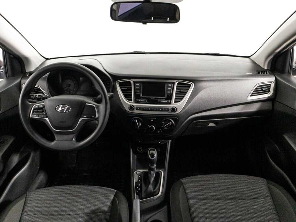 Hyundai Solaris с пробегом — 2020 год. Фото: #12