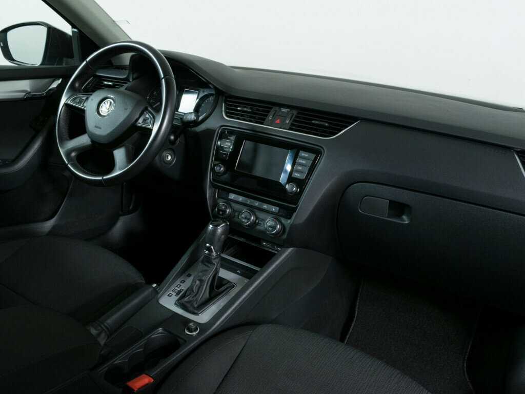 Skoda Octavia с пробегом — 2014 год. Фото: #6