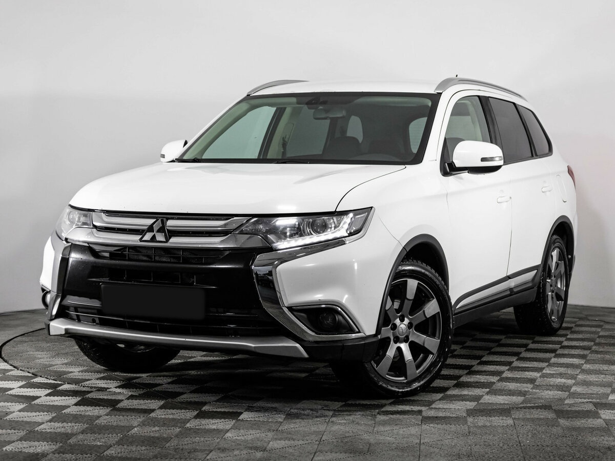 Mitsubishi Outlander с пробегом — 2016 год. Посмотреть фото