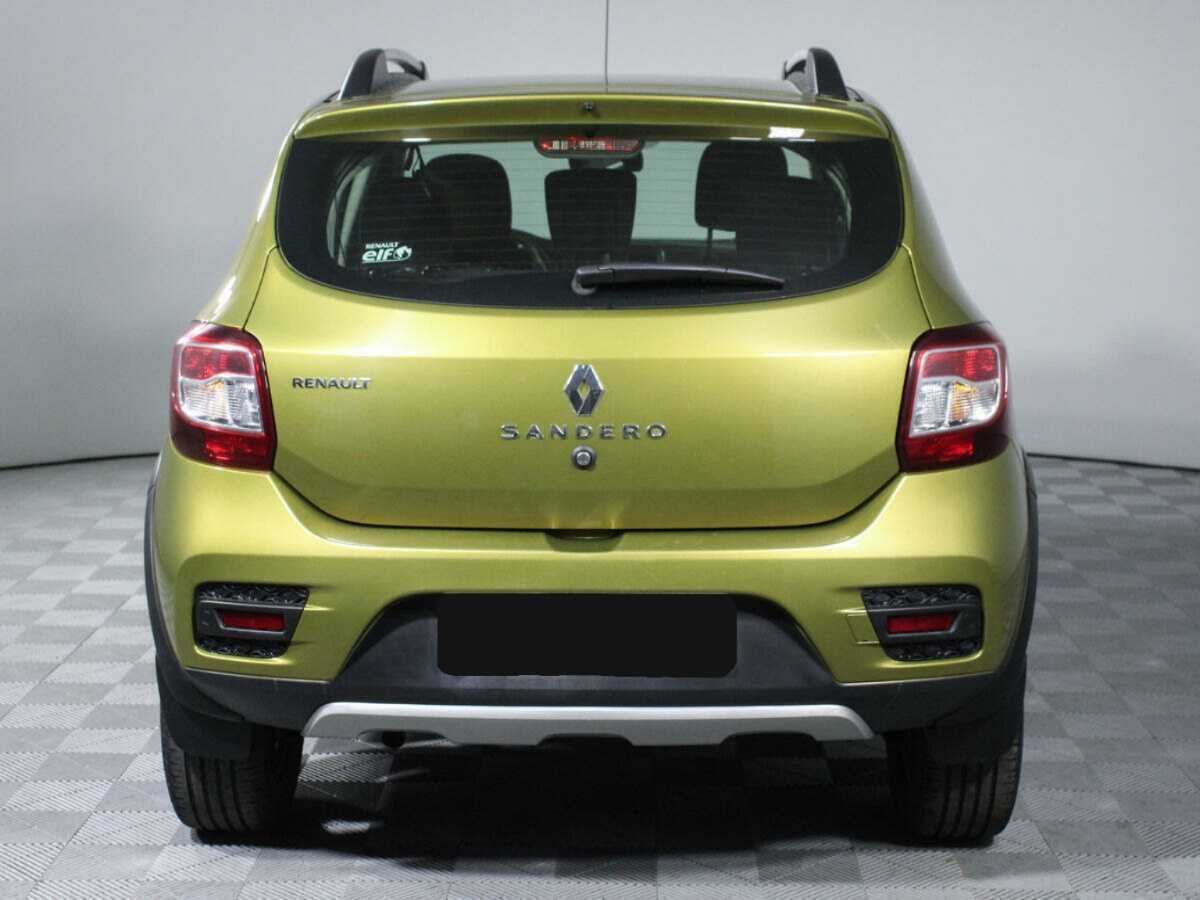 Renault Sandero с пробегом — 2017 год. Фото: #4