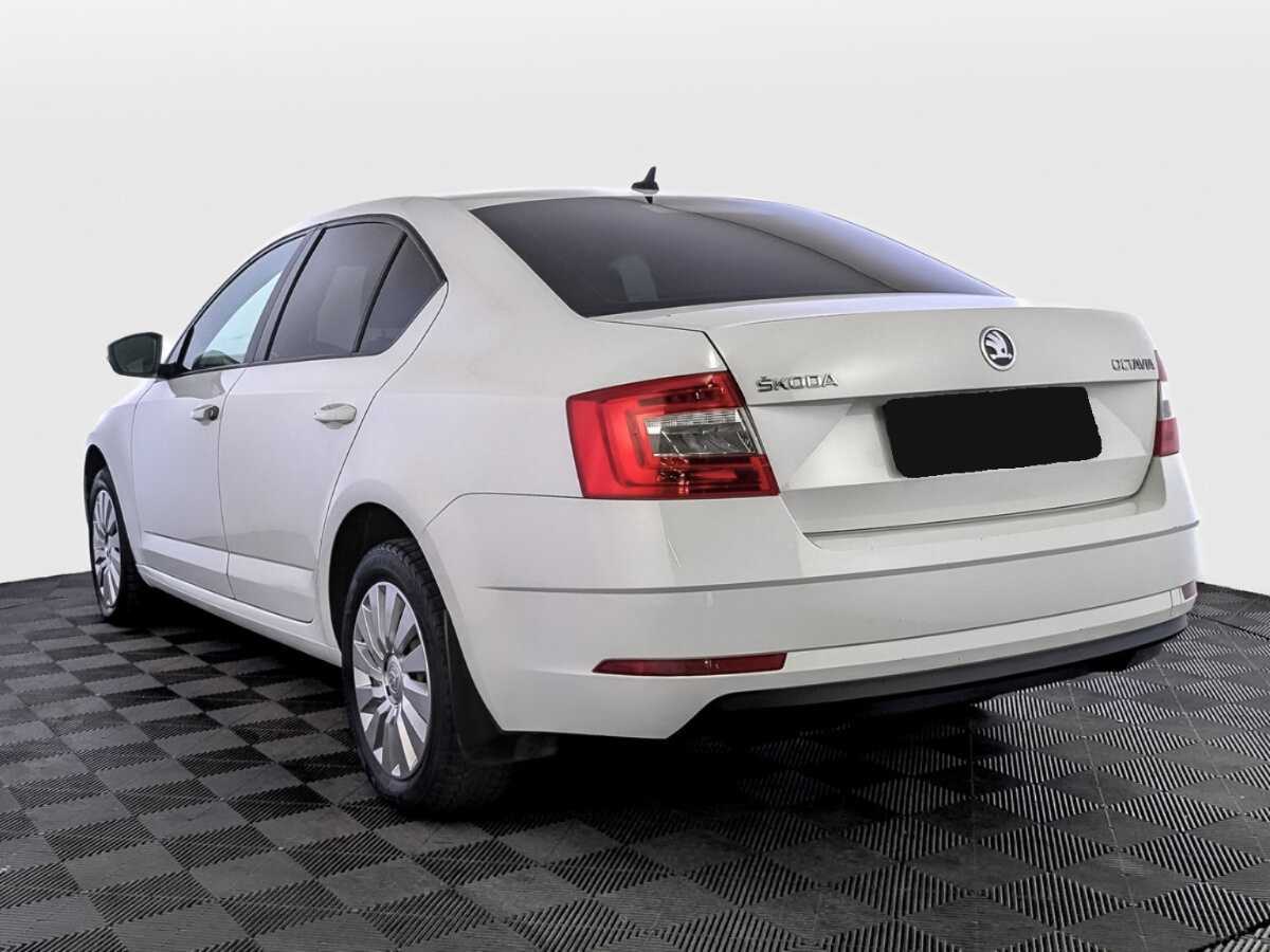 Skoda Octavia с пробегом — 2017 год. Фото: #6