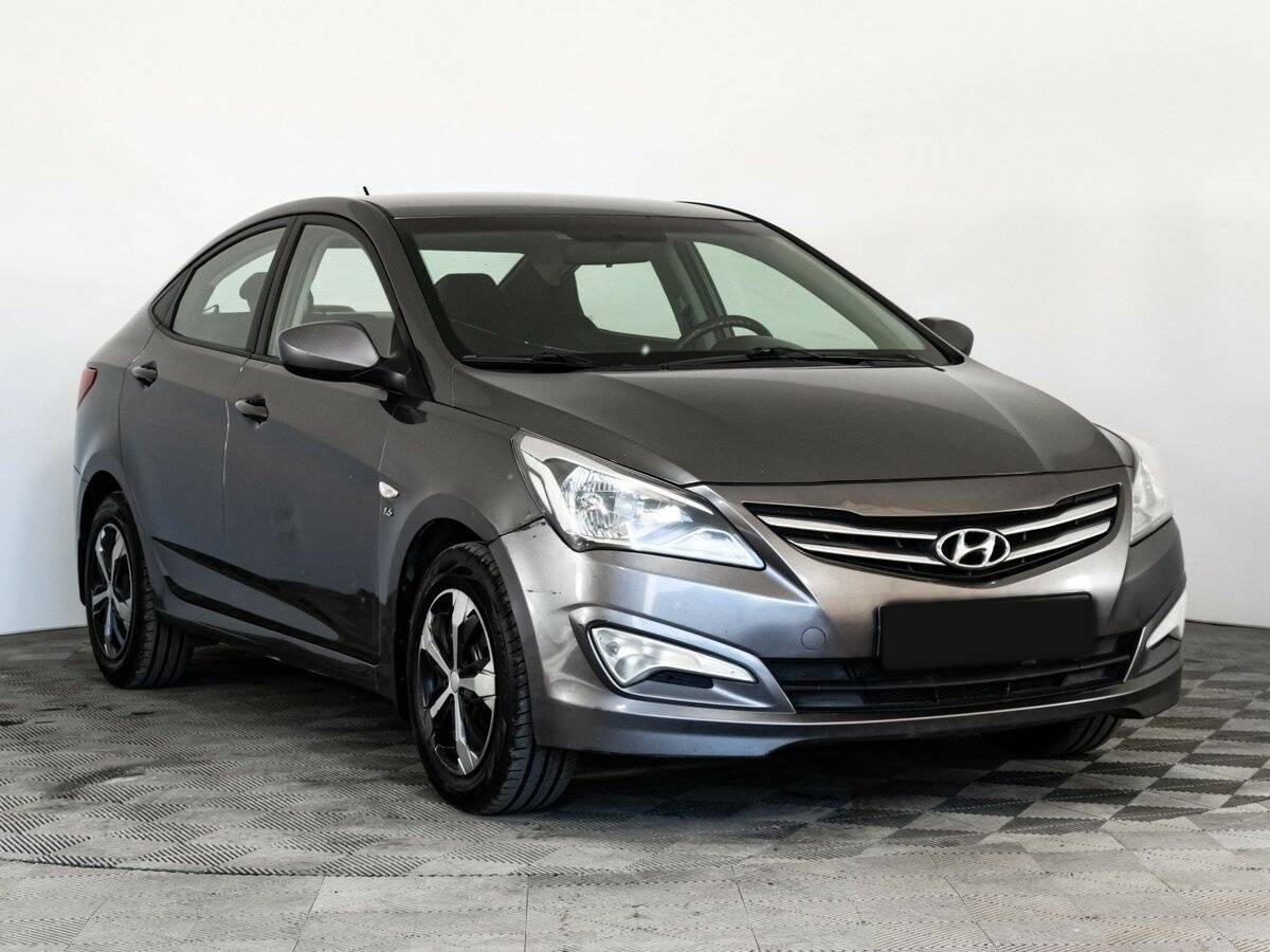 Hyundai Solaris с пробегом — 2015 год. Фото: #2