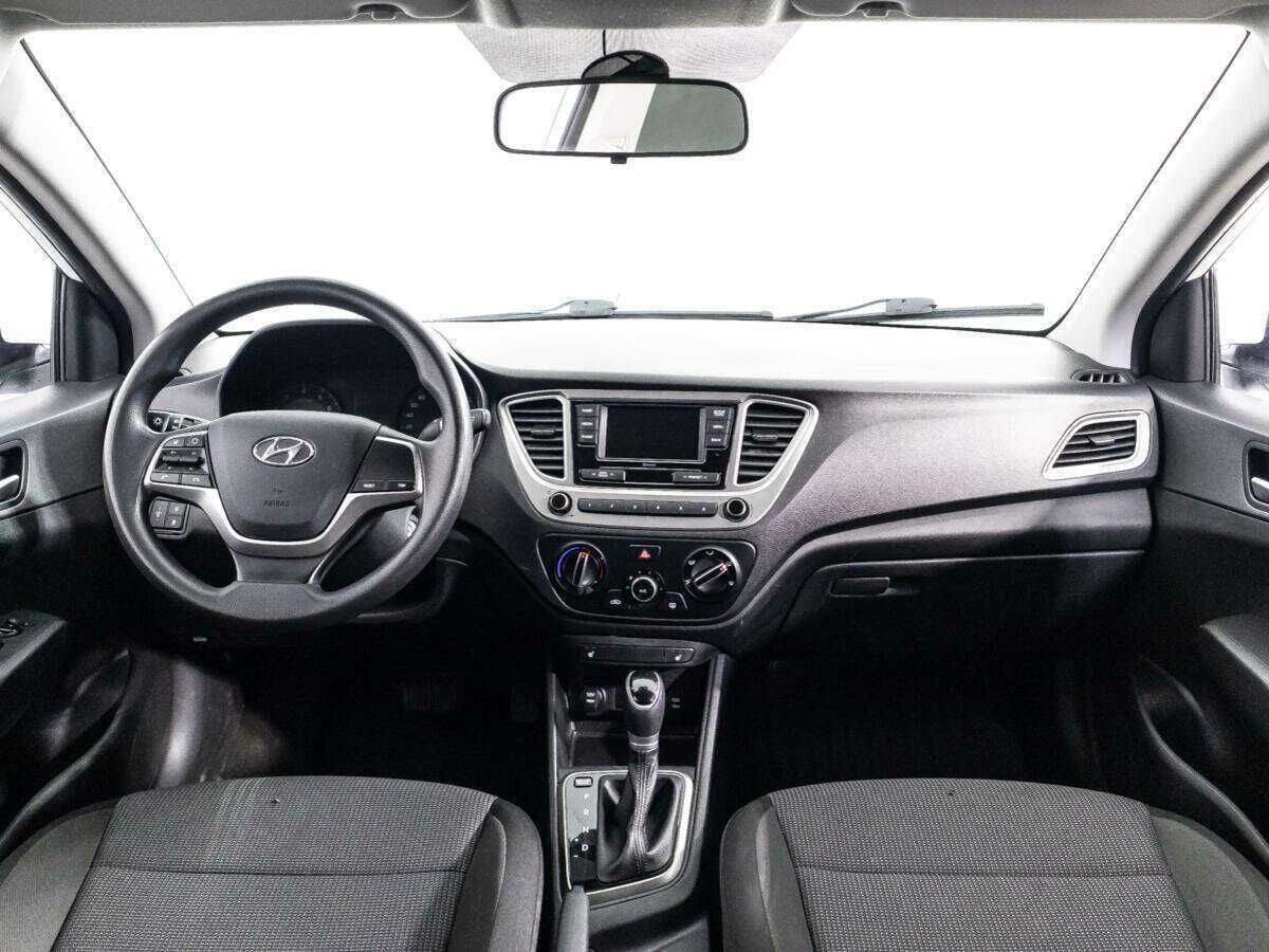 Hyundai Solaris с пробегом — 2020 год. Фото: #12