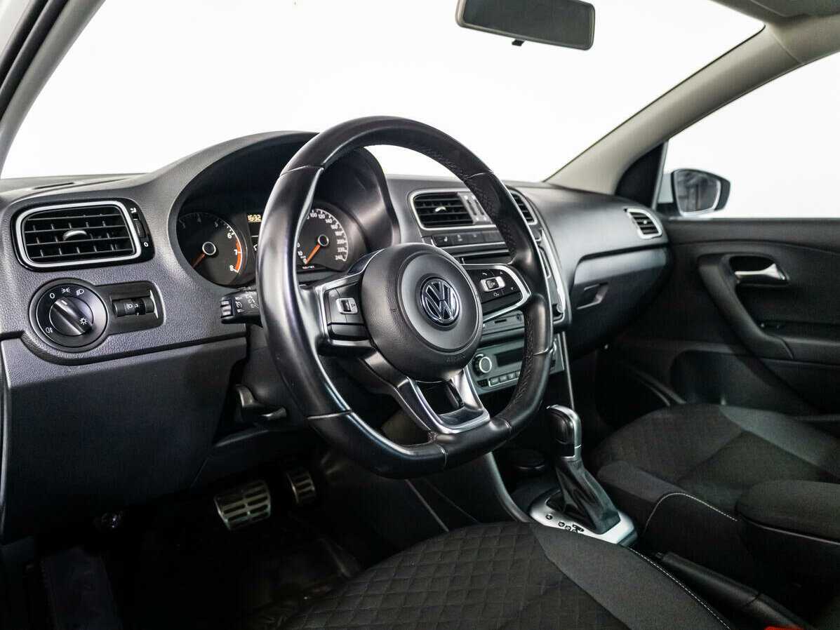 Volkswagen Polo с пробегом — 2018 год. Фото: #9