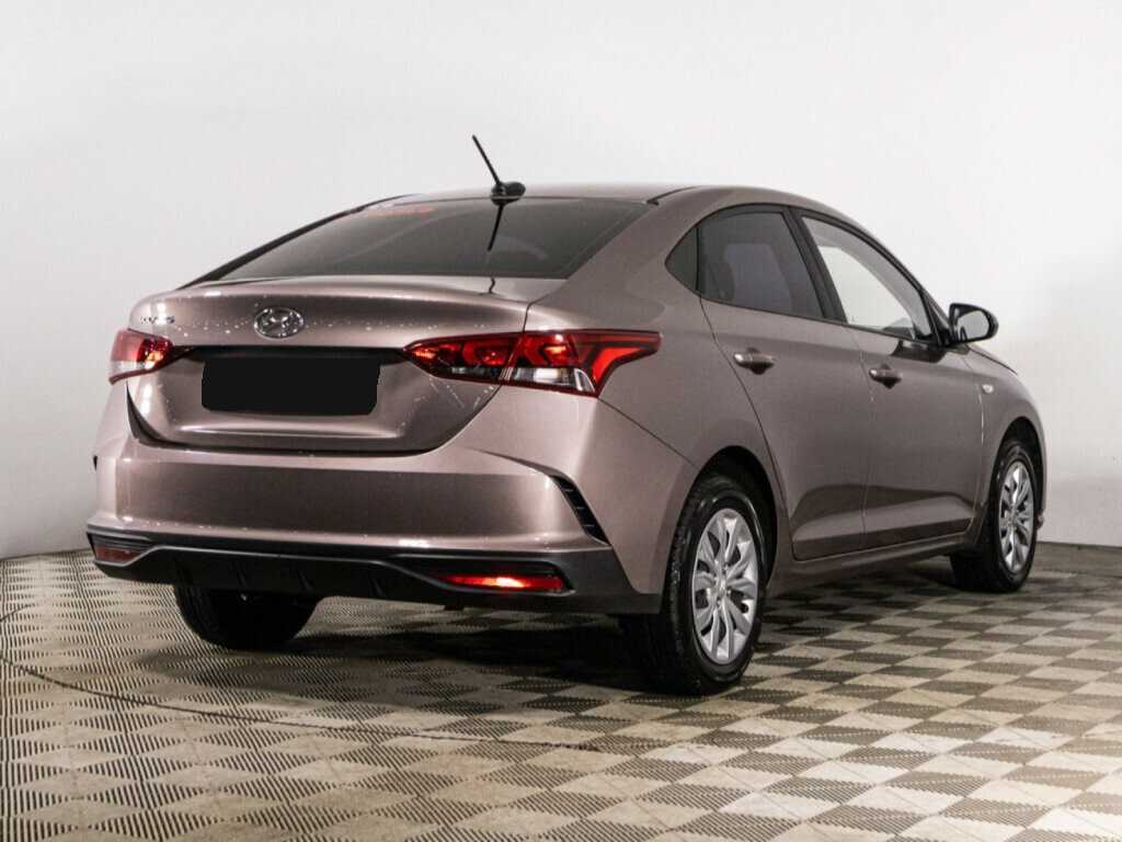 Hyundai Solaris с пробегом — 2020 год. Фото: #4