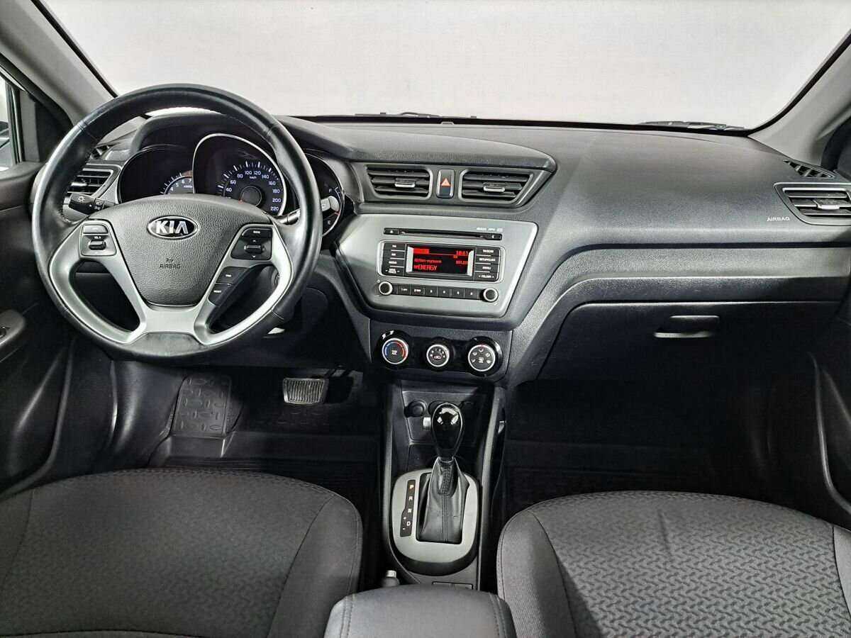 Kia Rio с пробегом — 2017 год. Фото: #11