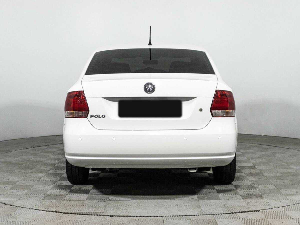 Volkswagen Polo с пробегом — 2013 год. Фото: #5