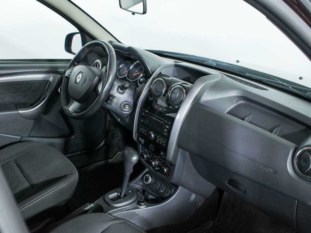 Renault Duster с пробегом — 2015 год. Фото: #8