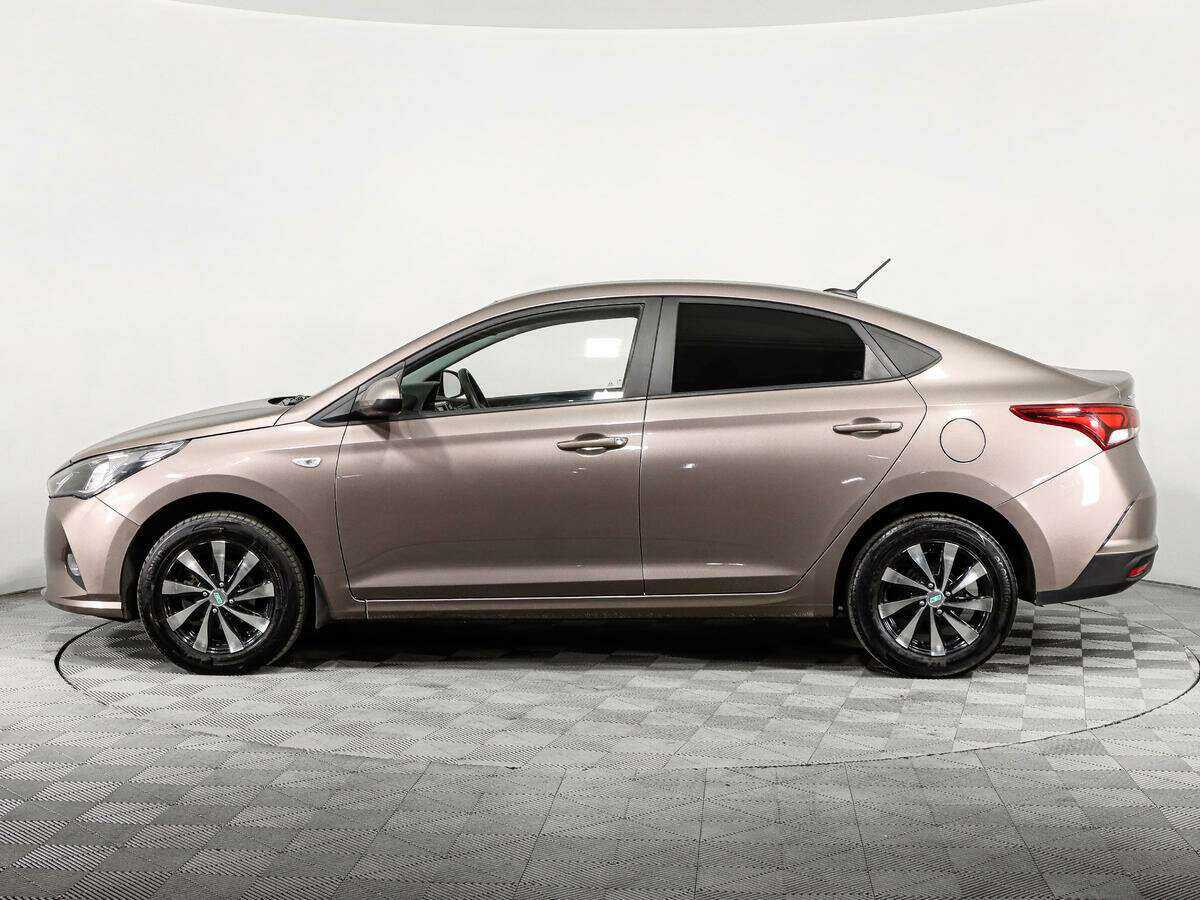 Hyundai Solaris с пробегом — 2020 год. Фото: #7