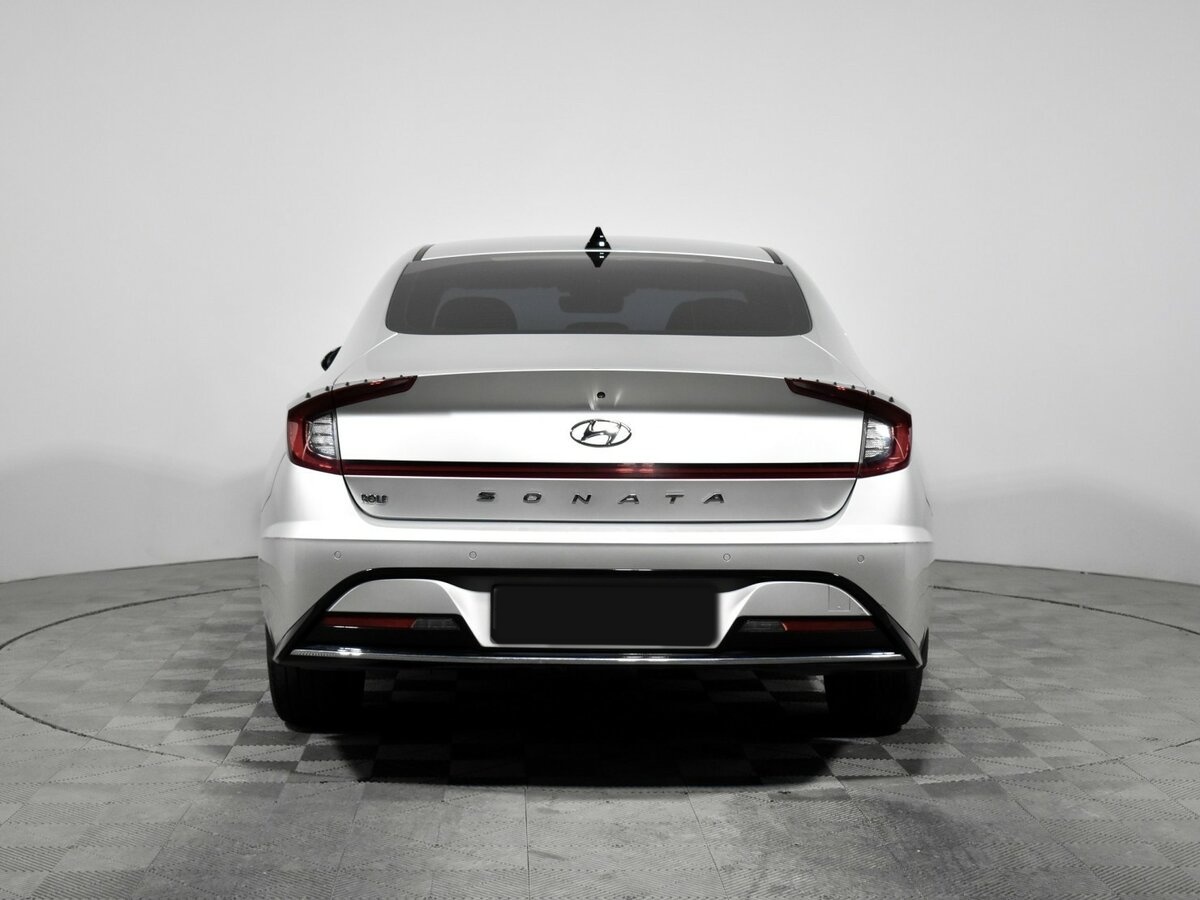 Hyundai Sonata с пробегом — 2021 год. Фото: #5