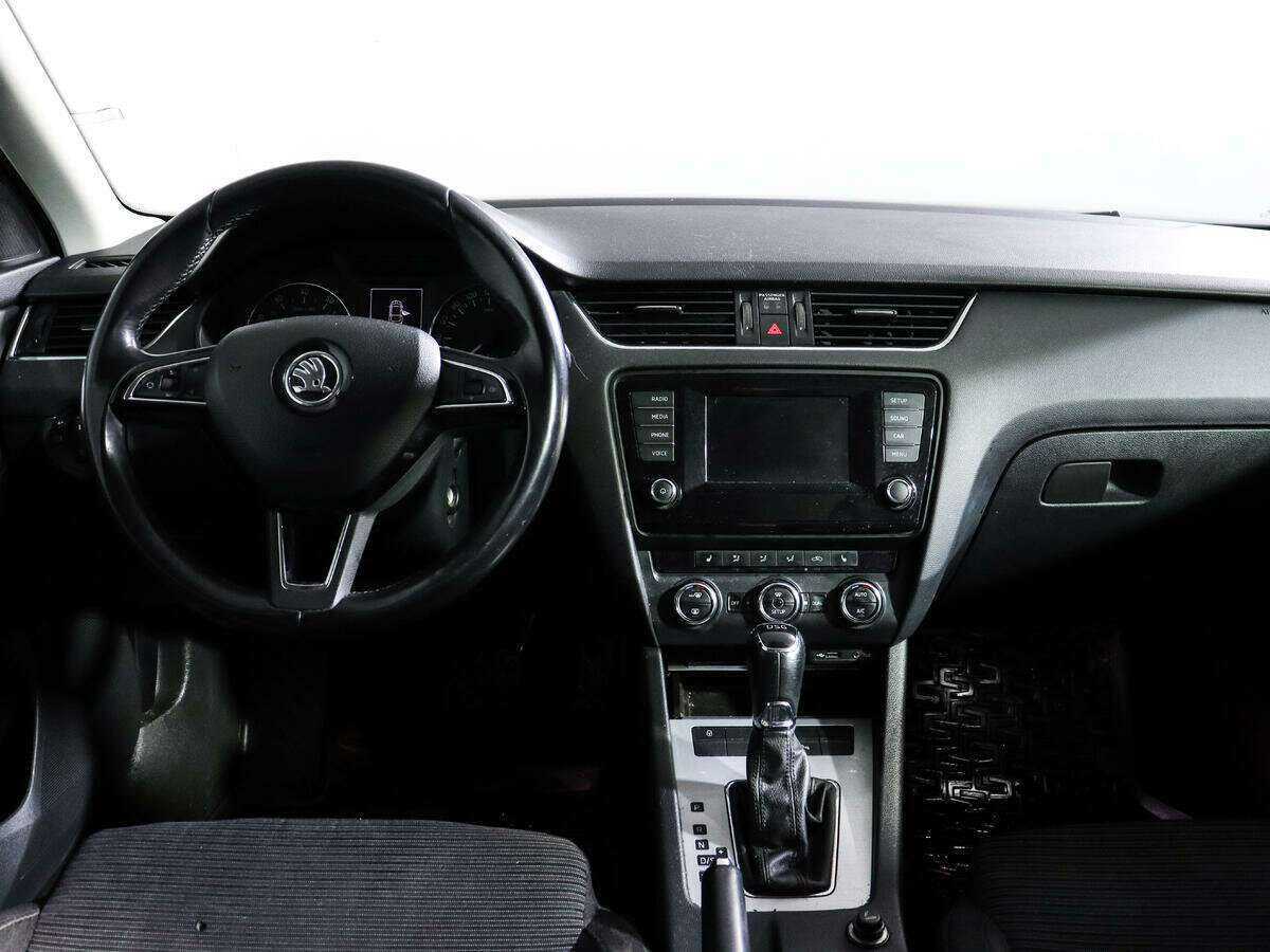 Skoda Octavia с пробегом — 2013 год. Фото: #9