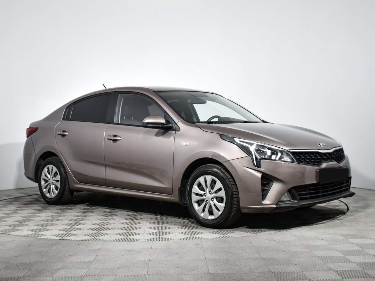 Kia Rio с пробегом — 2020 год. Фото: #2