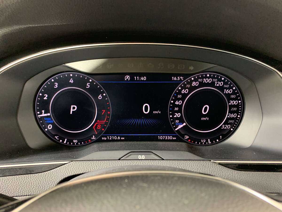 Volkswagen Passat с пробегом — 2019 год. Фото: #11