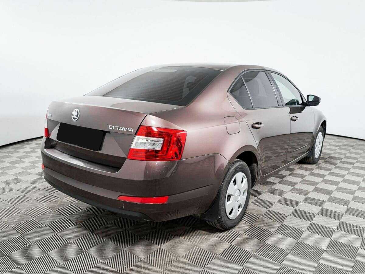 Skoda Octavia с пробегом — 2014 год. Фото: #4