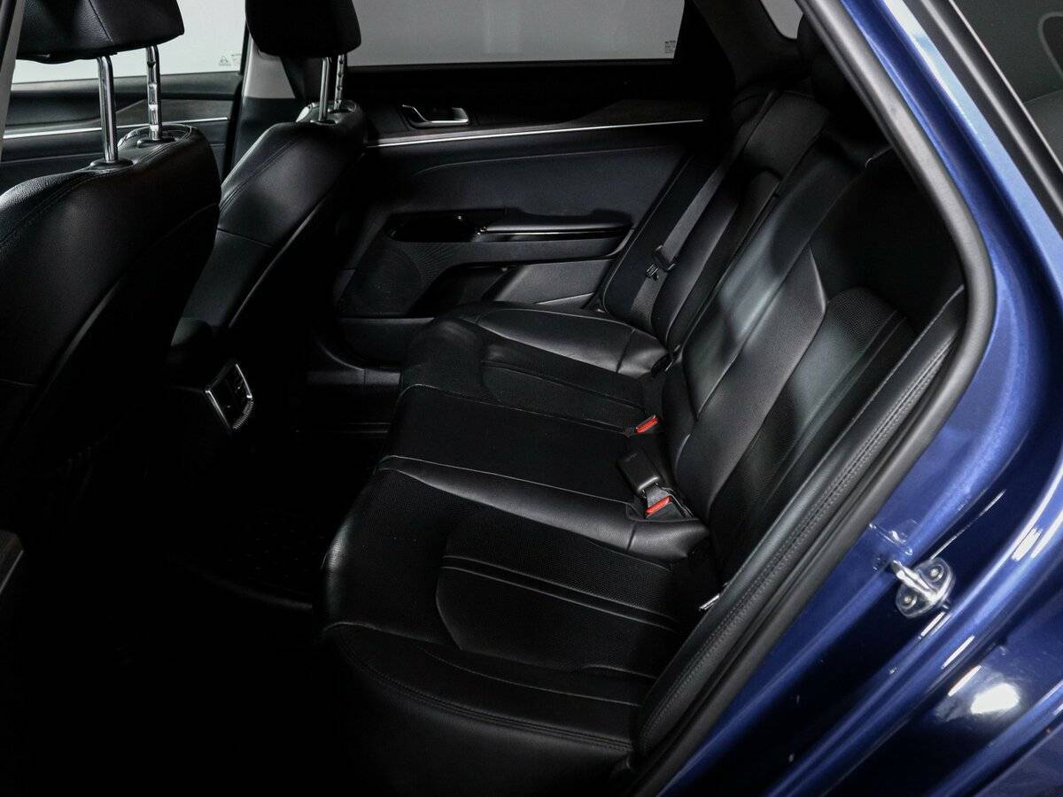 Kia K5 с пробегом — 2020 год. Фото: #9