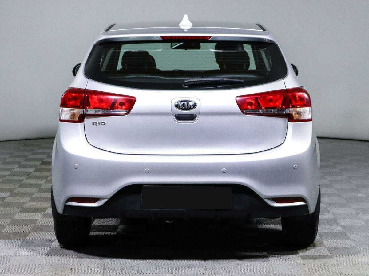 Kia Rio с пробегом — 2017 год. Фото: #5