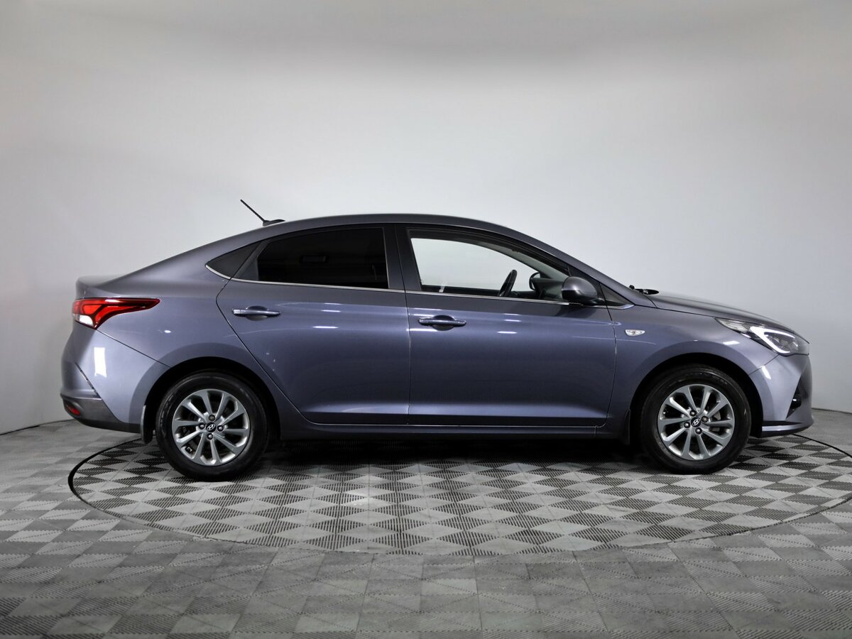 Hyundai Solaris с пробегом — 2021 год. Фото: #5