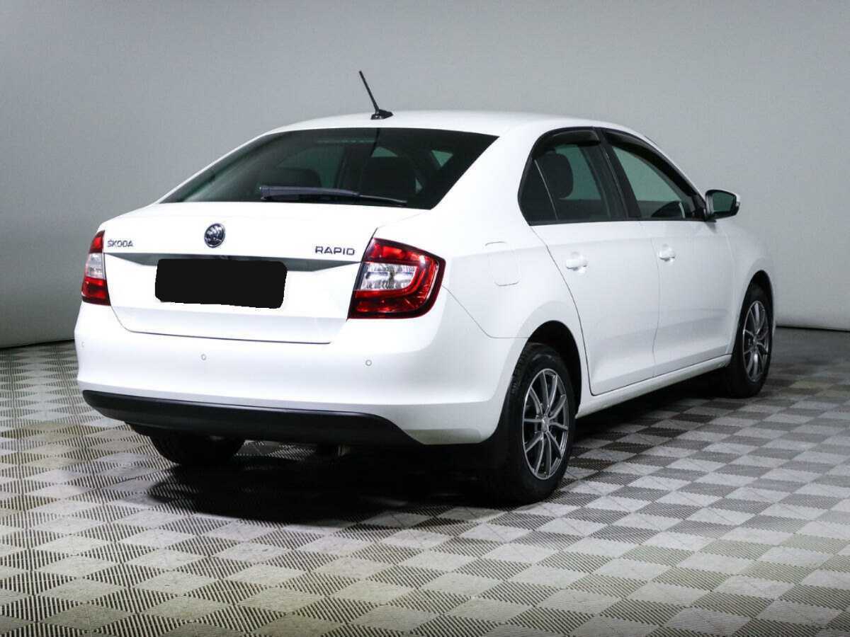 Skoda Rapid с пробегом — 2019 год. Фото: #4