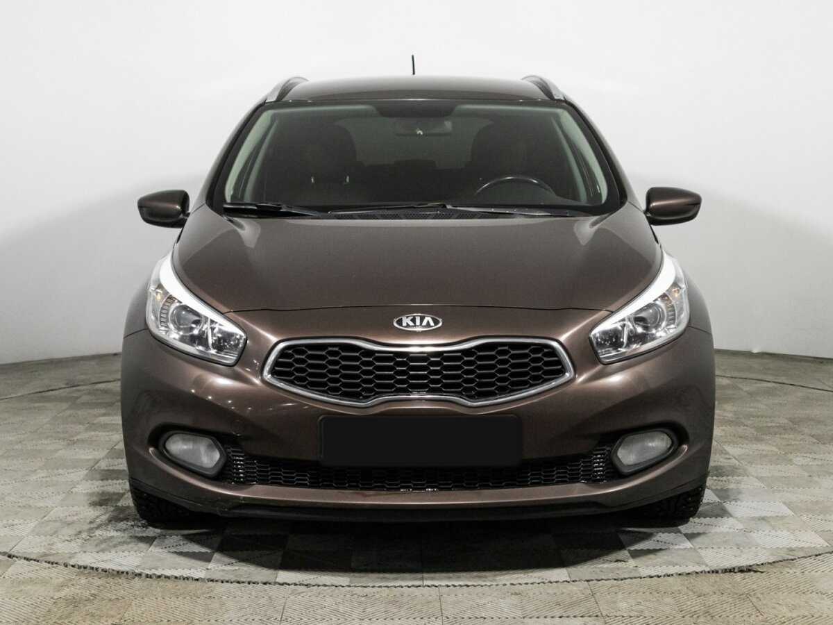 Kia Ceed с пробегом — 2013 год. Фото: #1