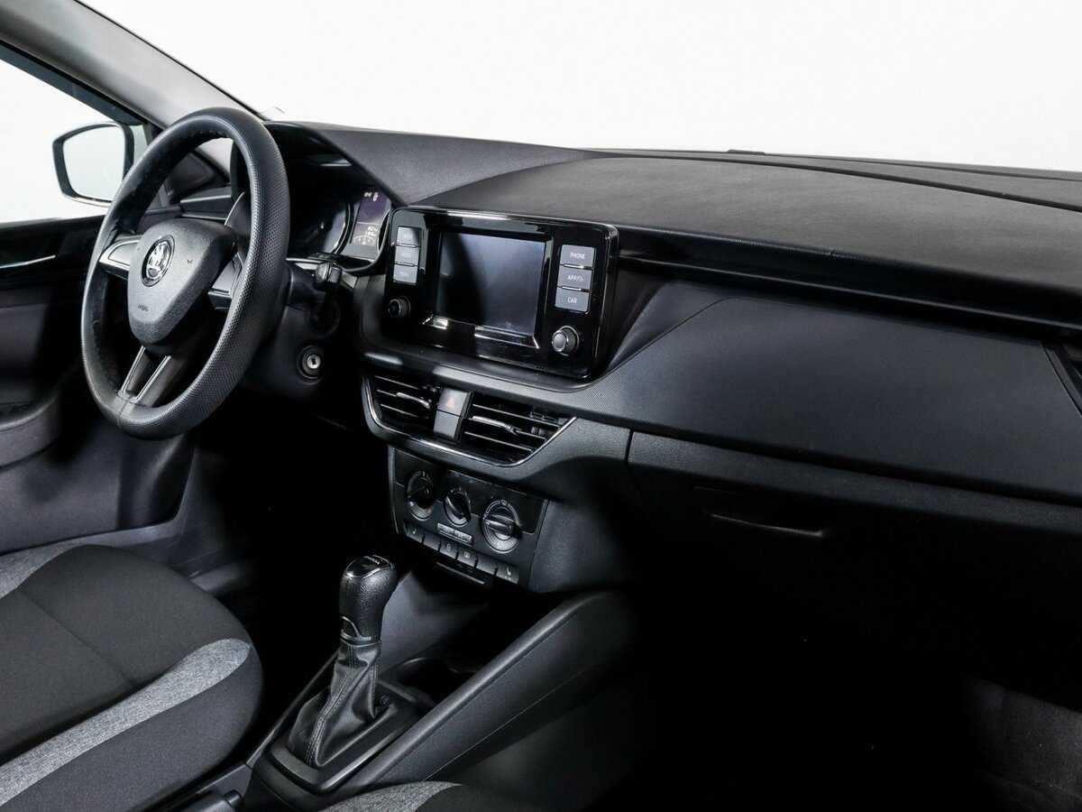 Skoda Rapid с пробегом — 2021 год. Фото: #5