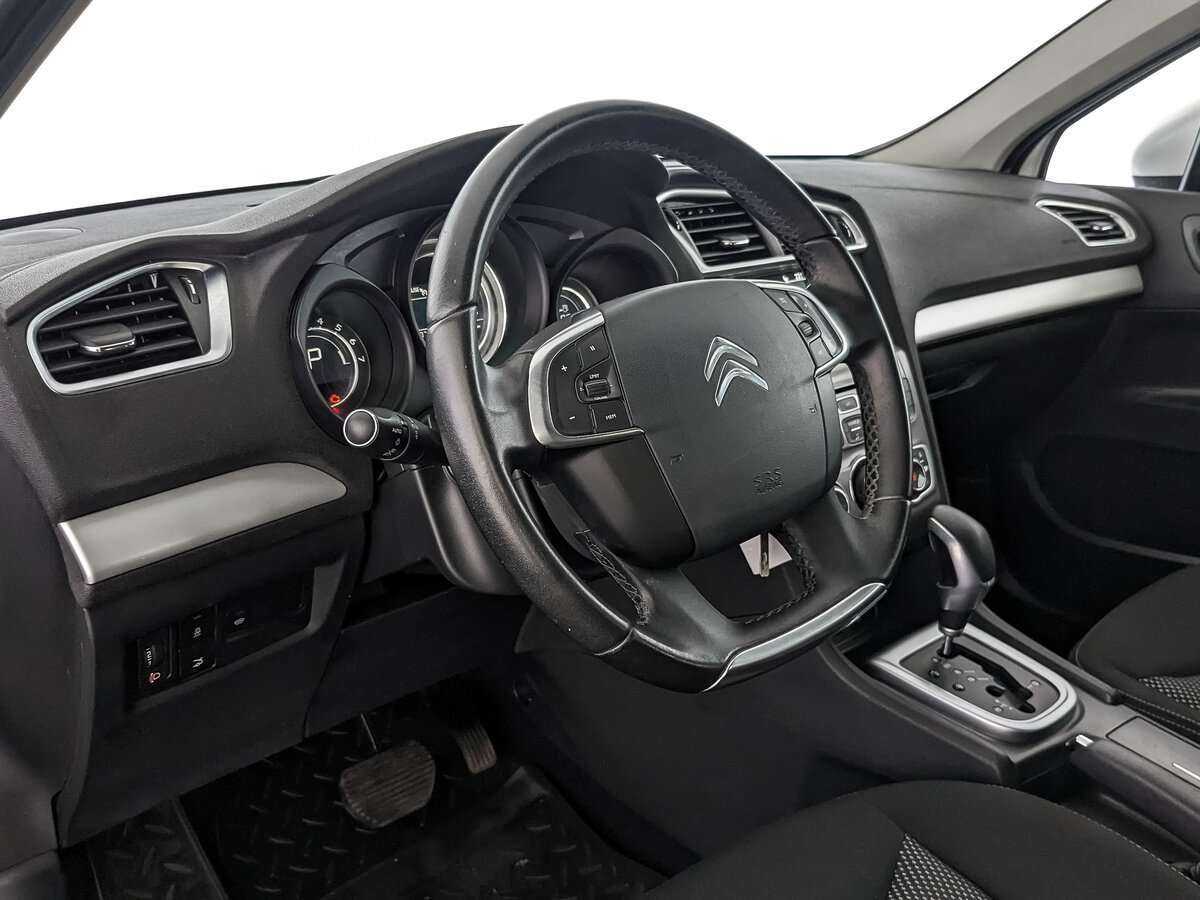 Citroen C4 с пробегом — 2016 год. Фото: #12