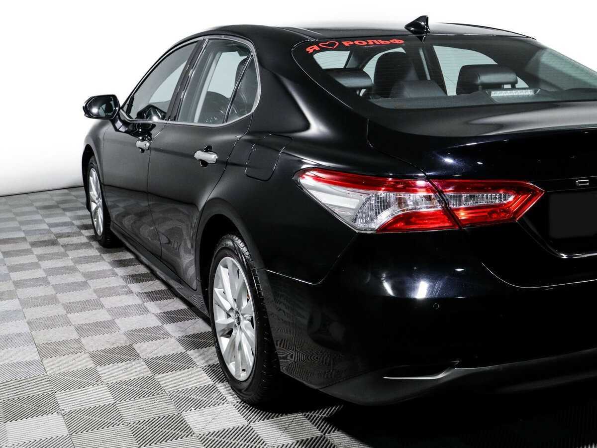 Toyota Camry с пробегом — 2019 год. Фото: #16