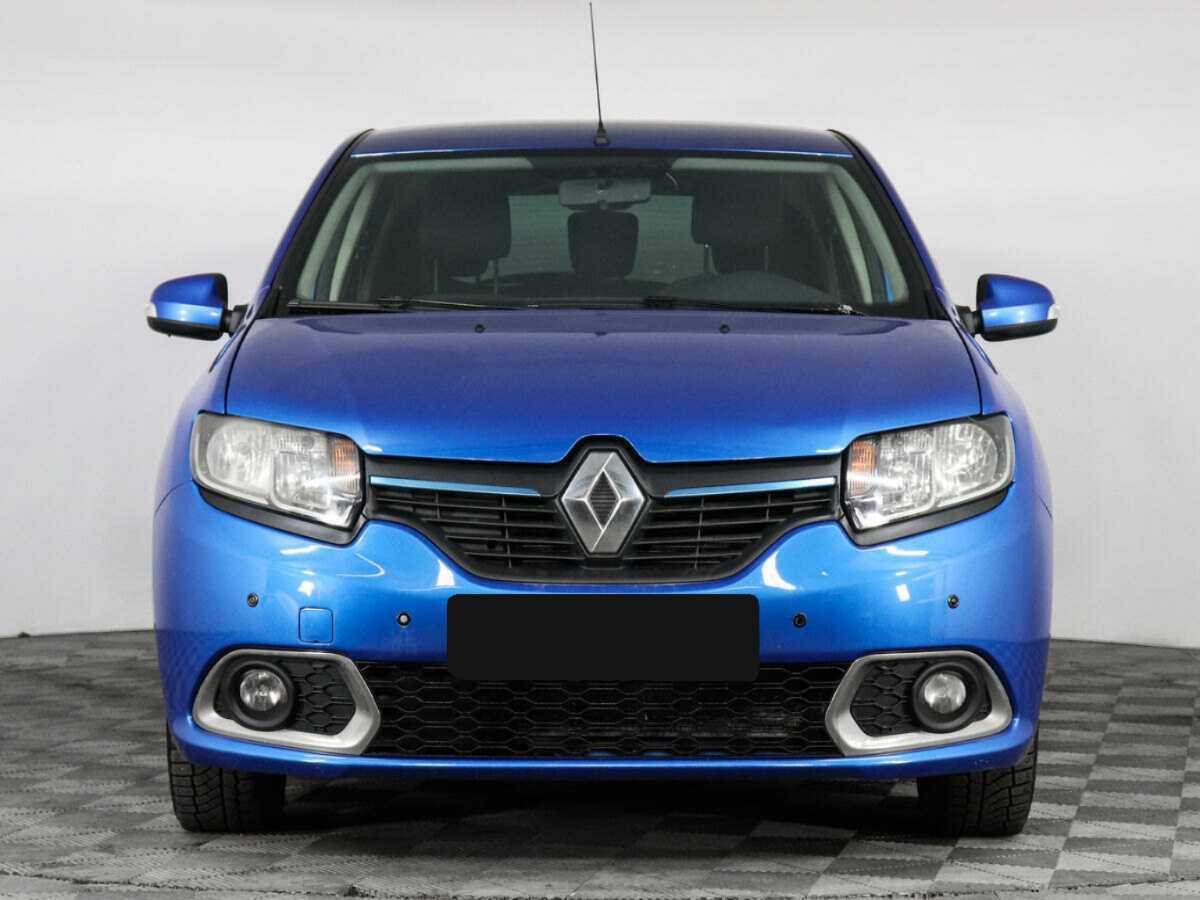 Renault Sandero с пробегом — 2016 год. Фото: #1