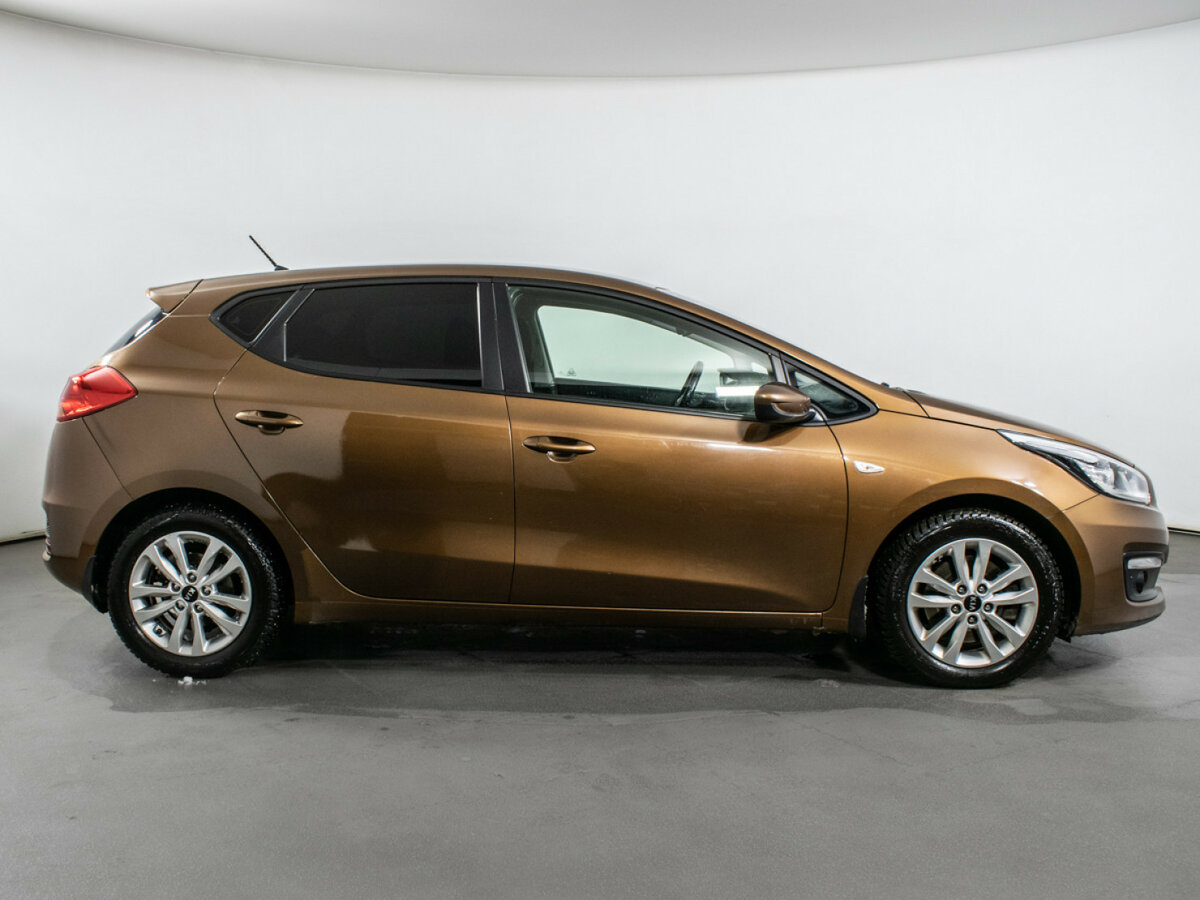 Kia Ceed с пробегом — 2016 год. Фото: #3