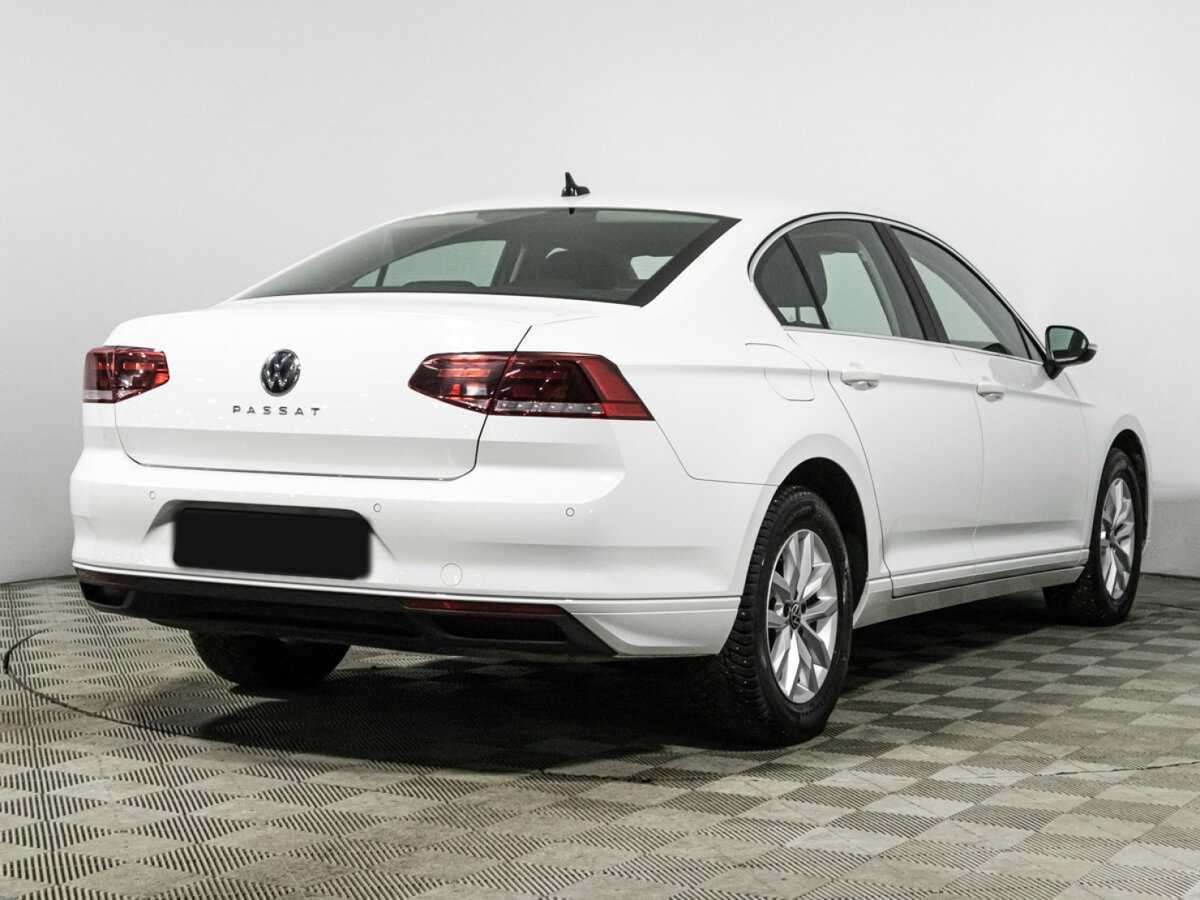 Volkswagen Passat с пробегом — 2020 год. Фото: #4