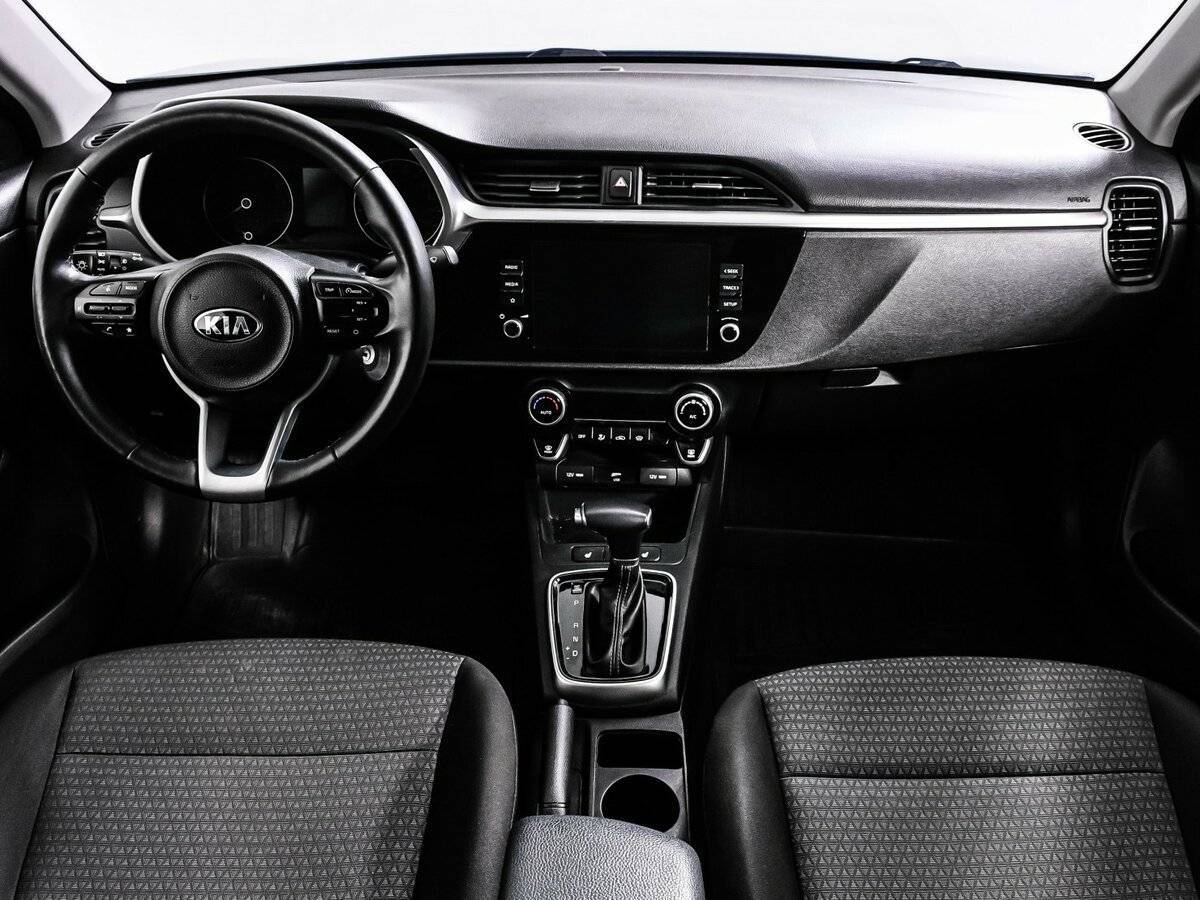 Kia Rio с пробегом — 2020 год. Фото: #10