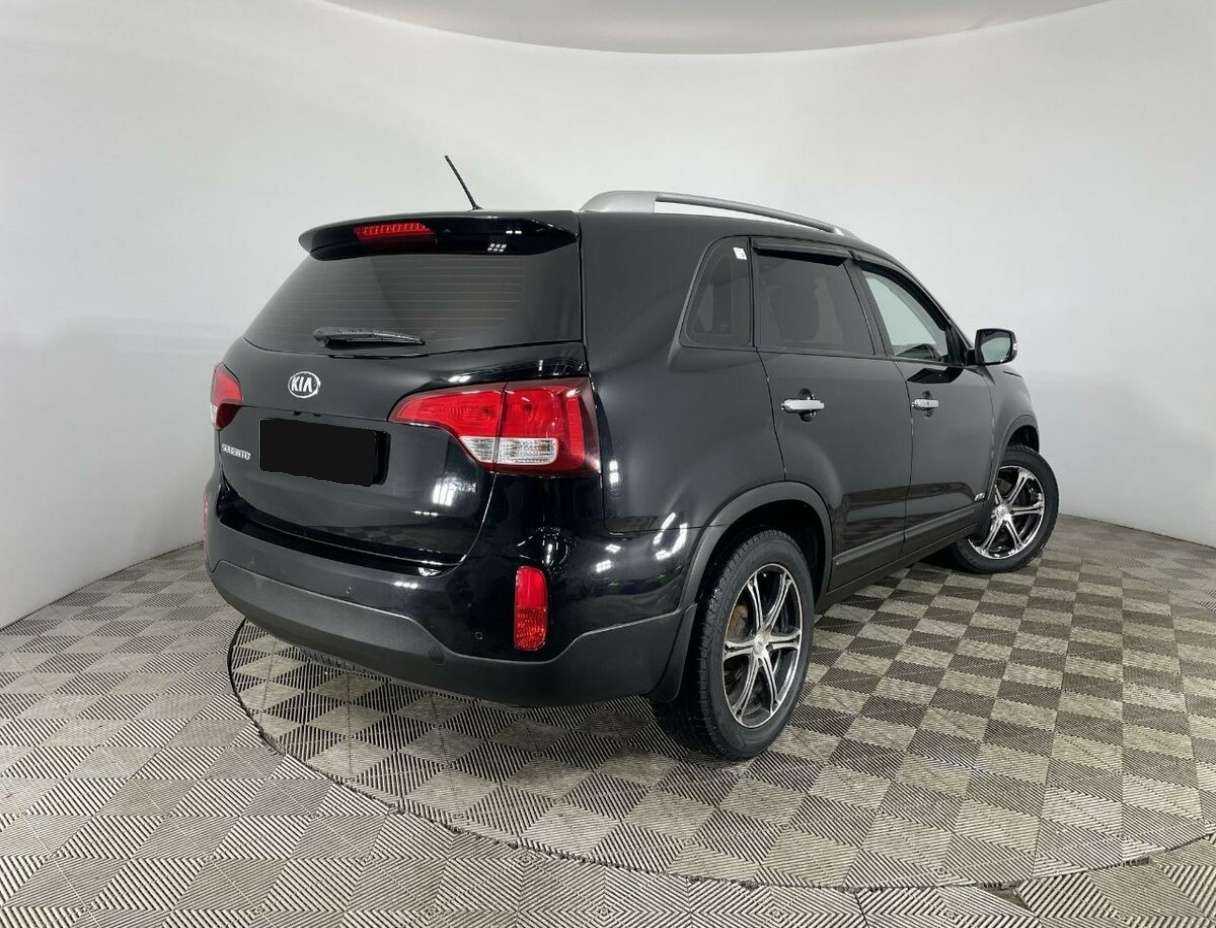 Kia Sorento с пробегом — 2013 год. Фото: #5