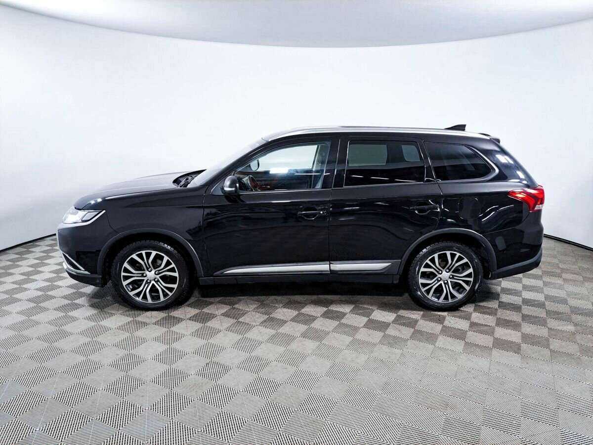 Mitsubishi Outlander с пробегом — 2017 год. Фото: #7