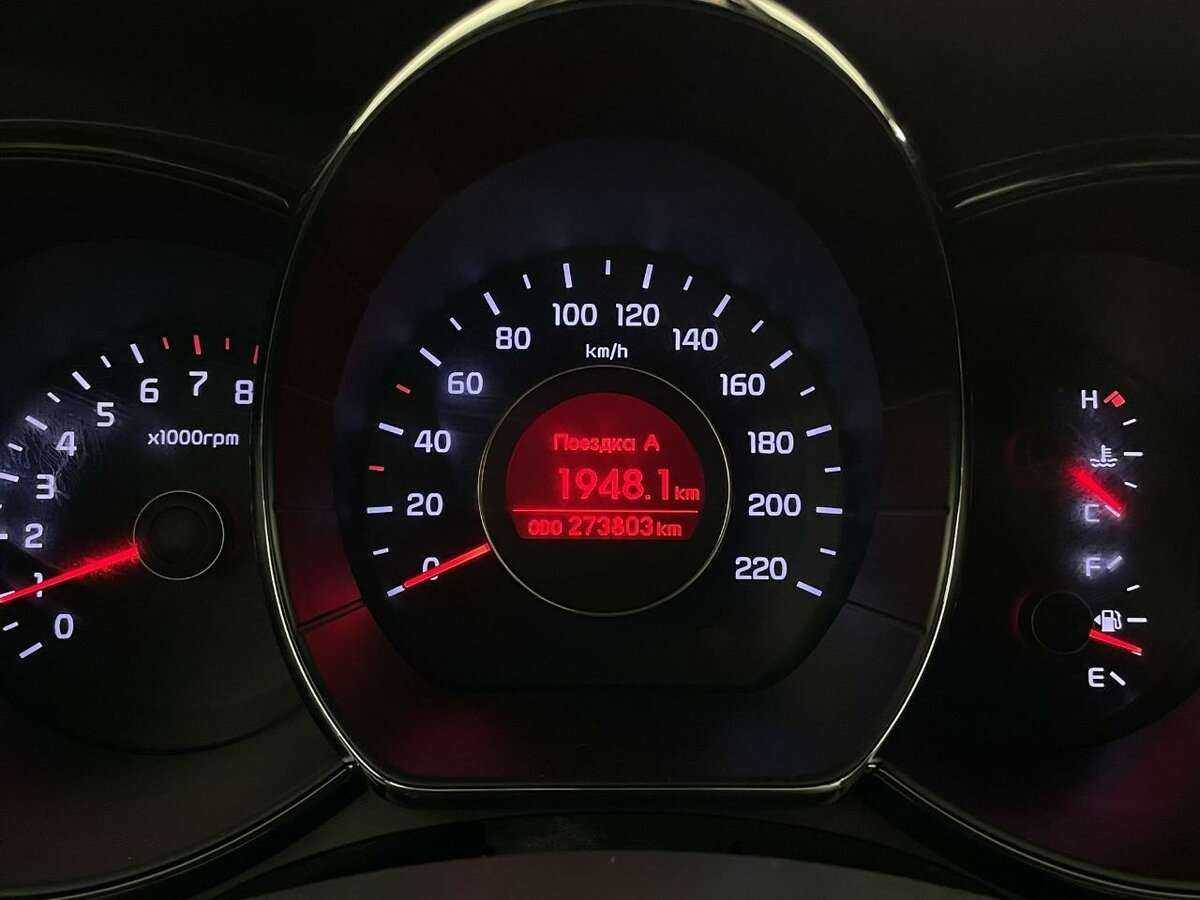 Kia Rio с пробегом — 2013 год. Фото: #10