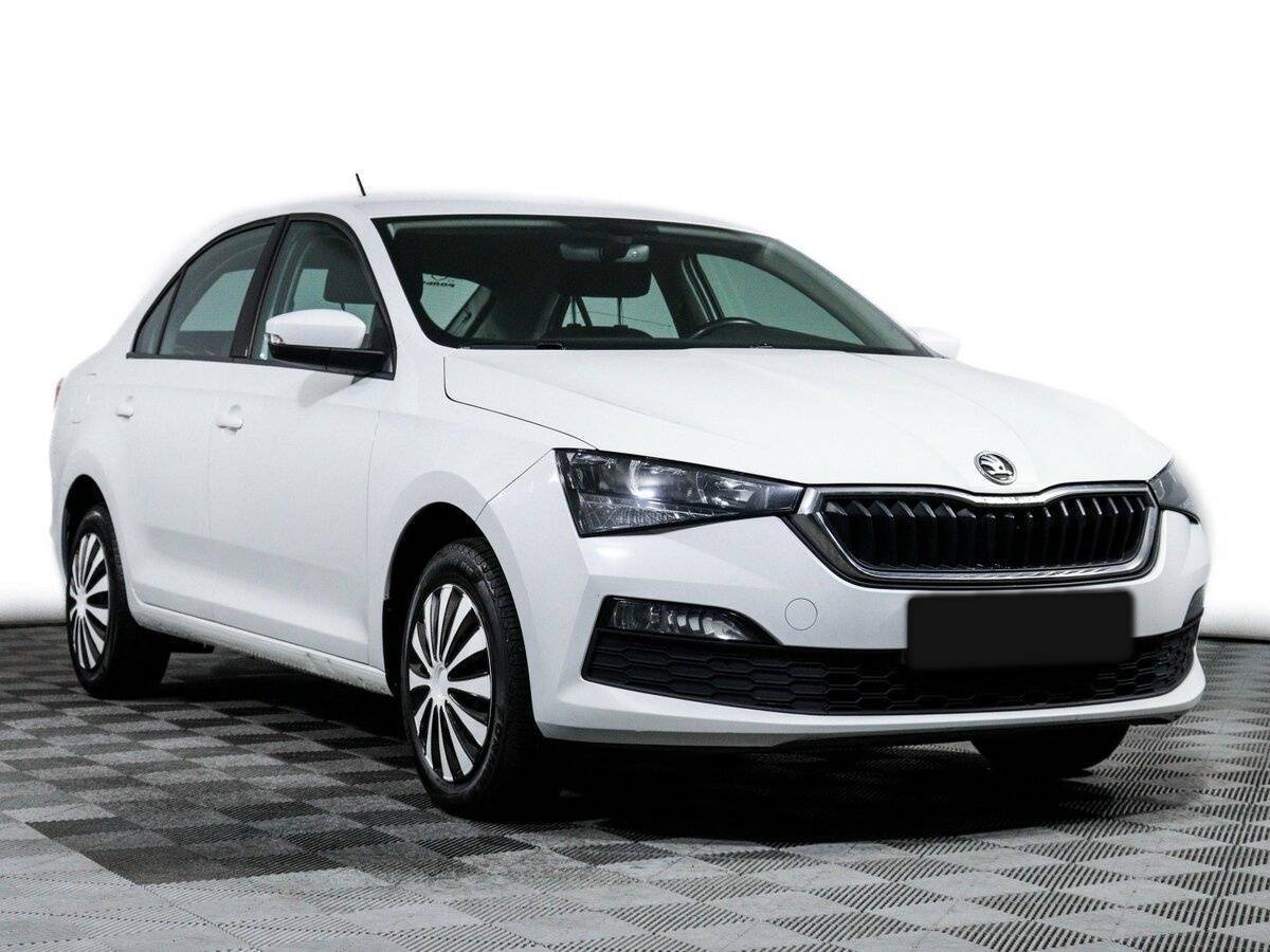 Skoda Rapid с пробегом — 2021 год. Фото: #2