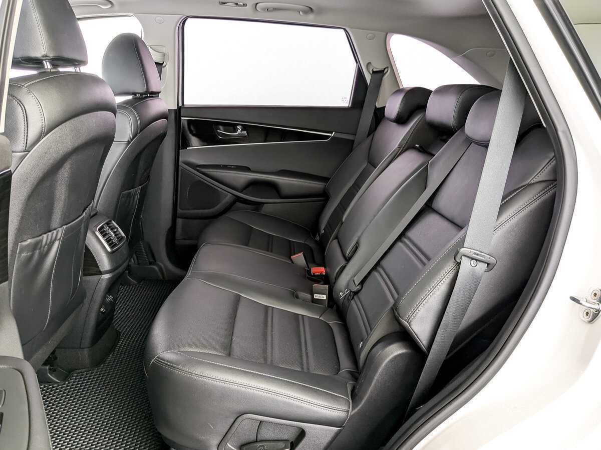 Kia Sorento с пробегом — 2019 год. Фото: #11