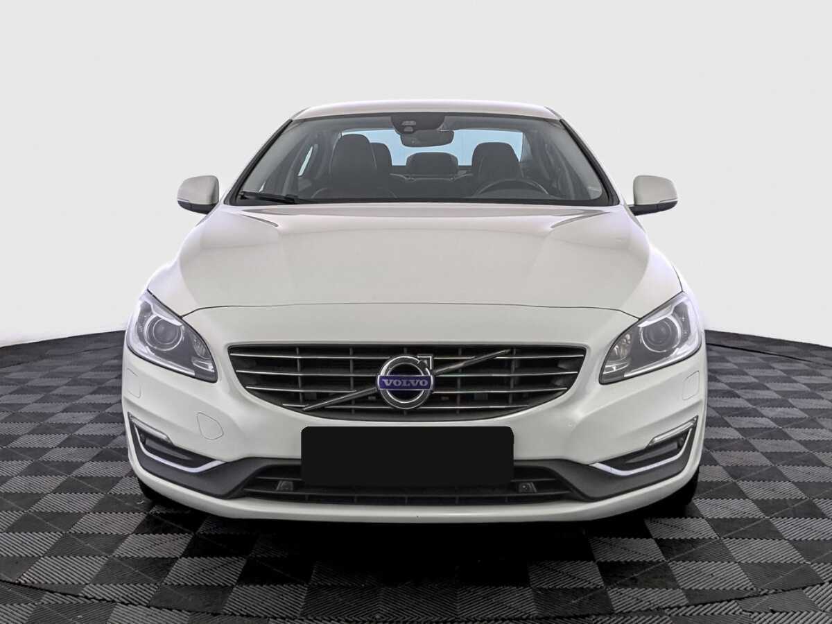 Volvo S60 с пробегом — 2016 год. Фото: #1