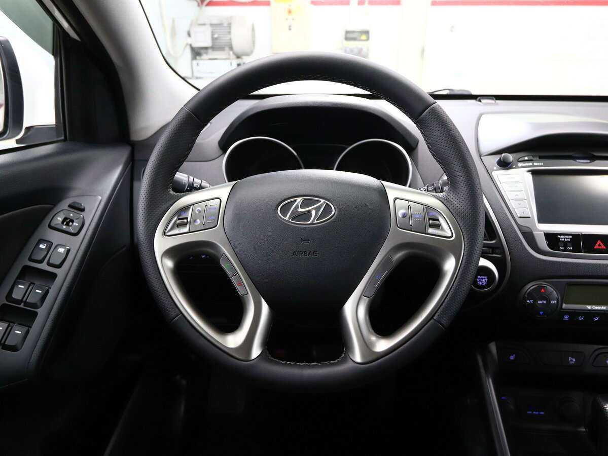 Hyundai ix35 с пробегом — 2012 год. Фото: #17