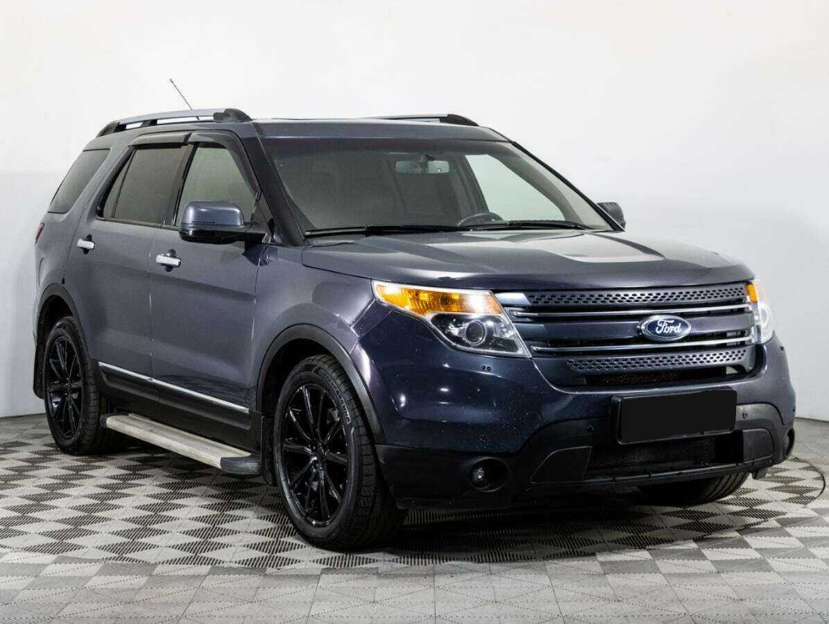 Ford Explorer с пробегом — 2013 год. Фото: #2