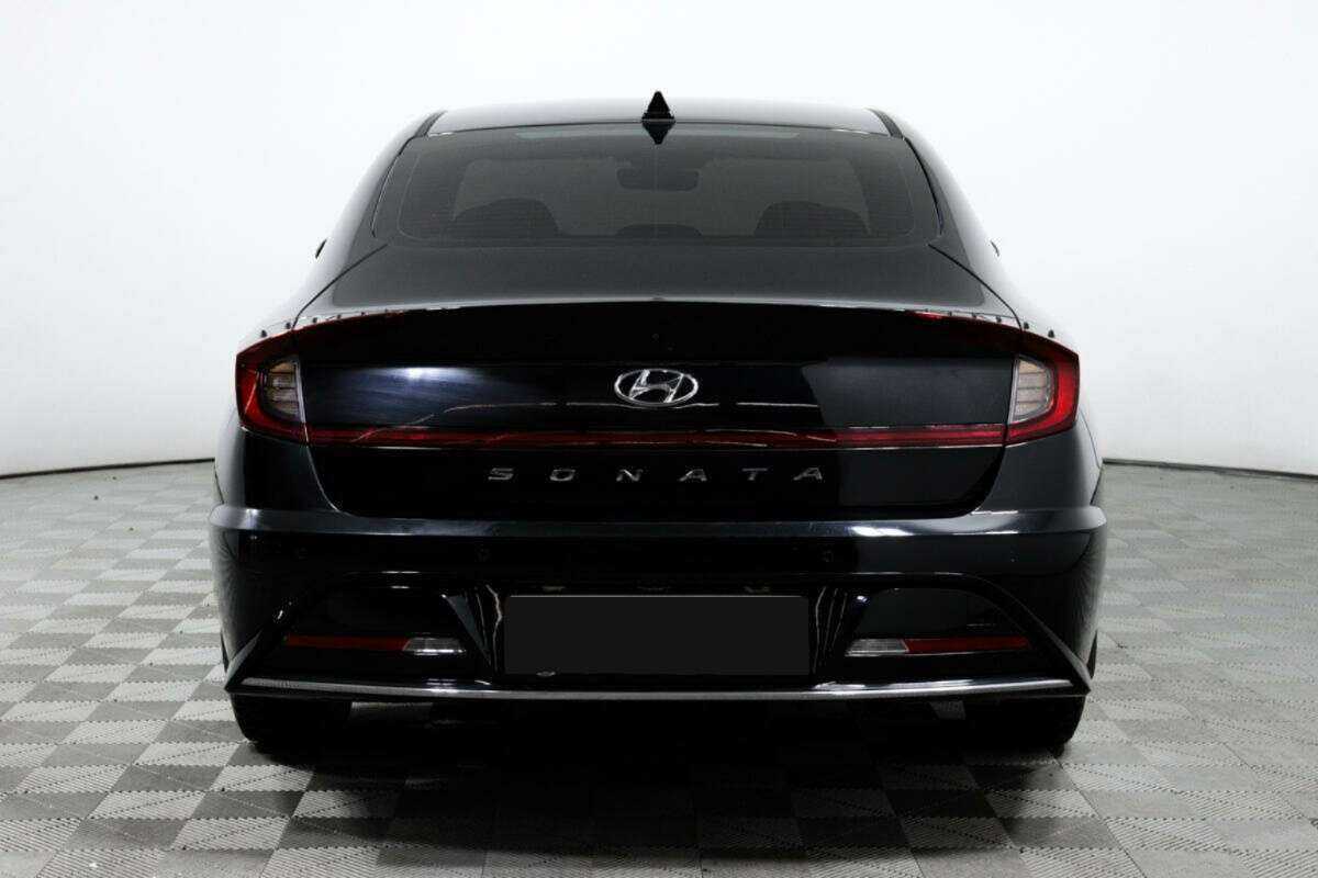 Hyundai Sonata с пробегом — 2021 год. Фото: #5